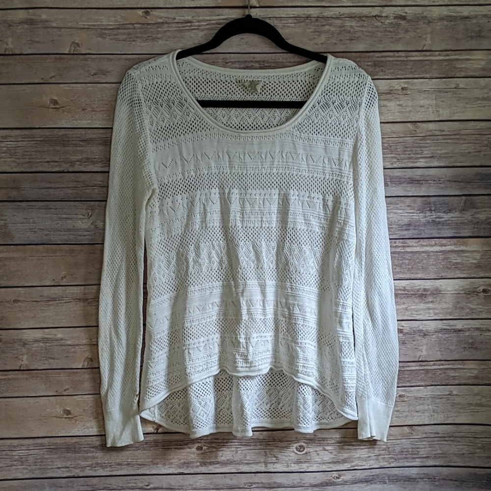 ☀️Billabong White Crochet Style Long Sleeve Top